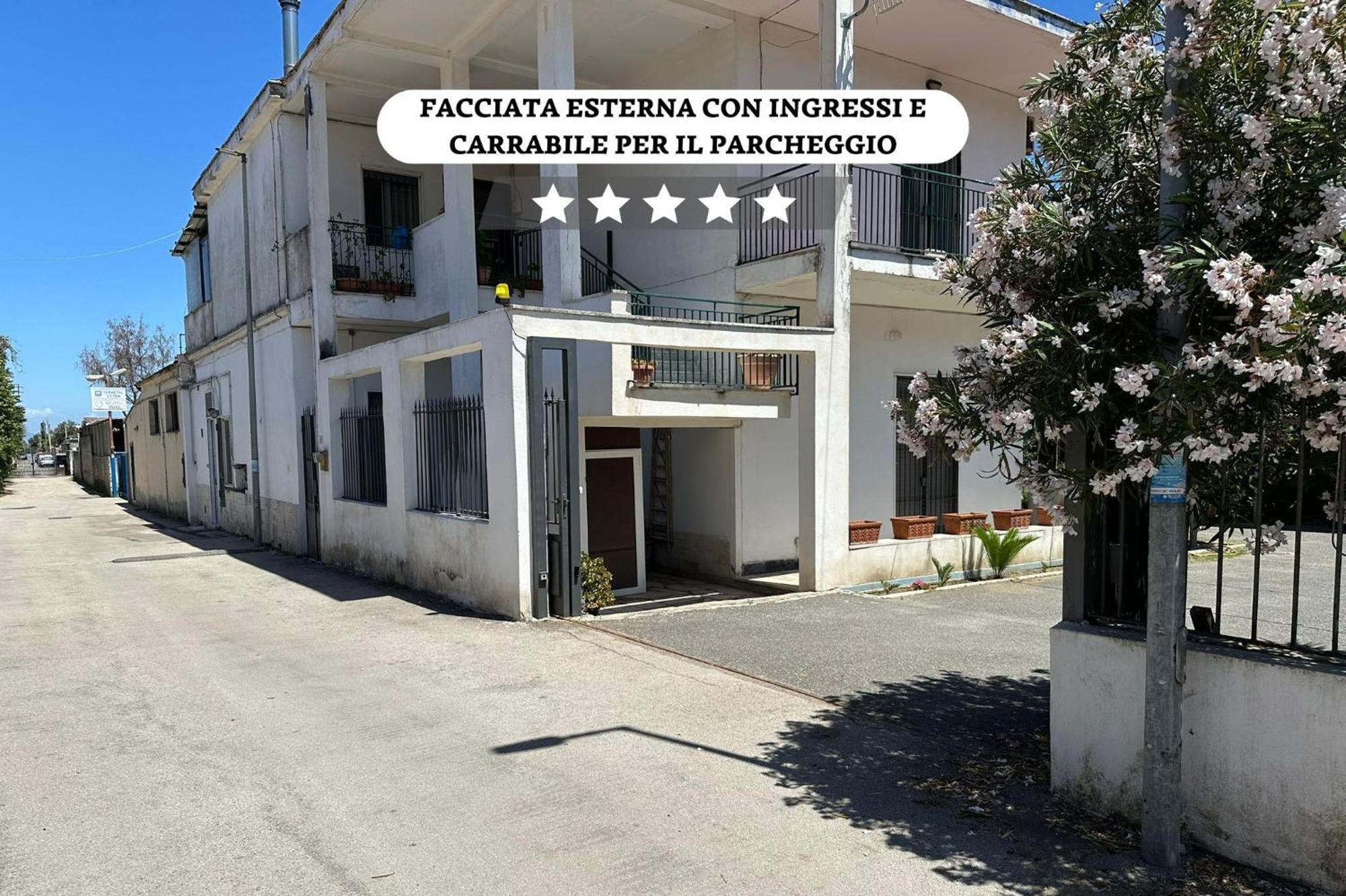 Grancomfort Tra Napoli E Caserta Castel Volturno Exterior photo